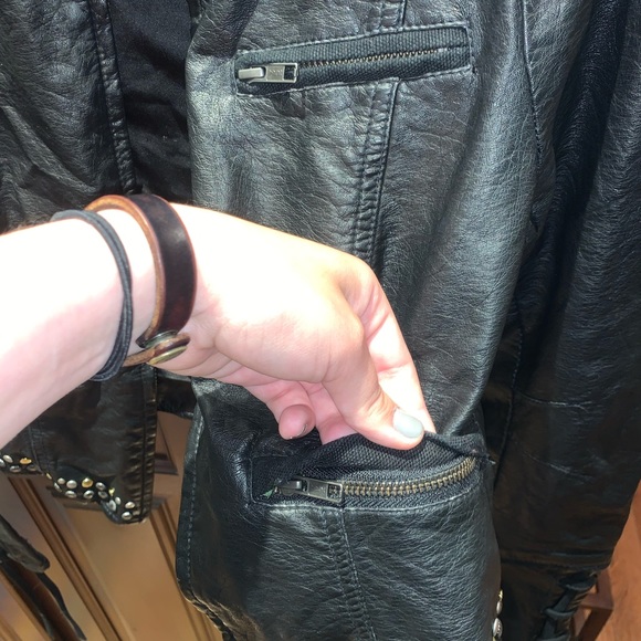 FREE PEOPLE PLEATHER JACKET - Picture 6 of 7